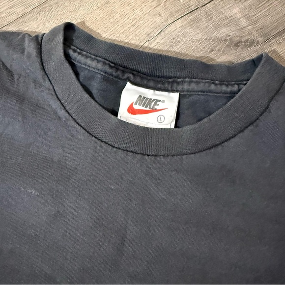 Vintage Nike Black Short Sleeve Crewneck Tee with Small Logo 90s Red Swoosh - Picture 3 of 4